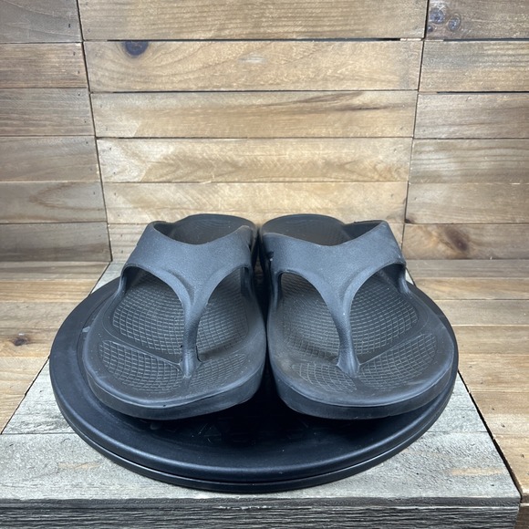 OOFOS OOriginal Mens Size 9 Sandal Lightweight Recovery Footwear Flip Flops - Picture 2 of 10